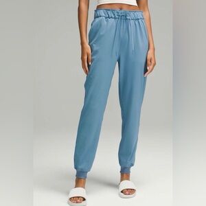 Lululemon Stretch High Rise Jogger